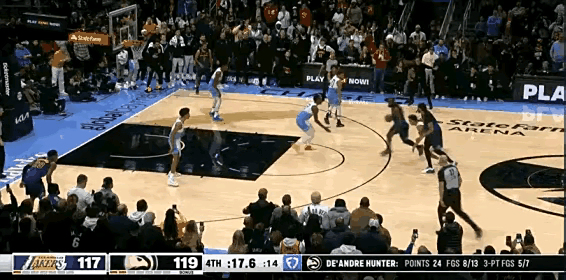 爱游戏-关于老鹰不断突破！，詹姆斯连续三场比赛得分超过比赛局势复杂全场沸腾不已的信息-爱游戏