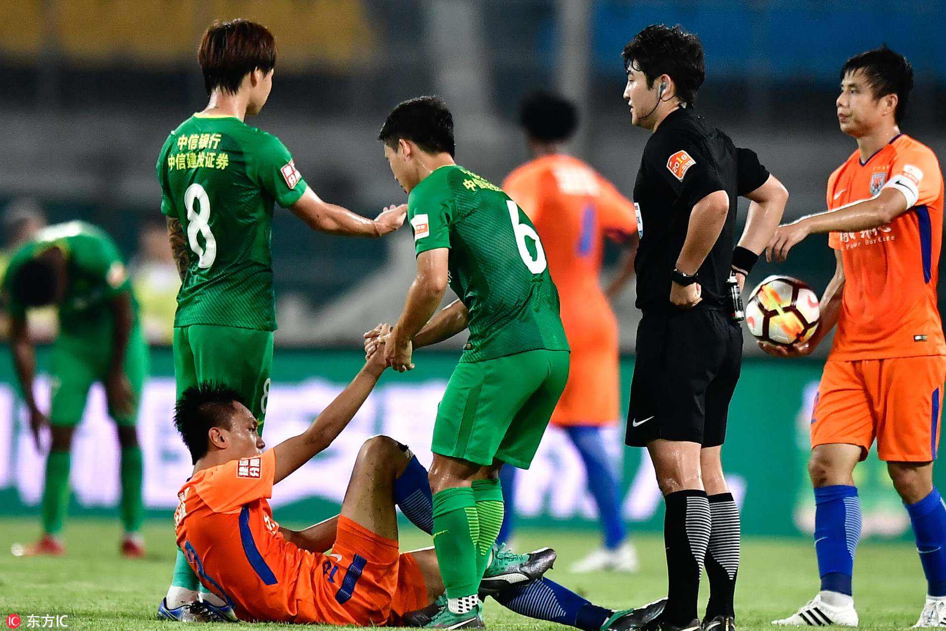 中超赛程吃紧，里昂冲刺阶段主帅复盘，底气十足，团队化学反应显著的简单介绍