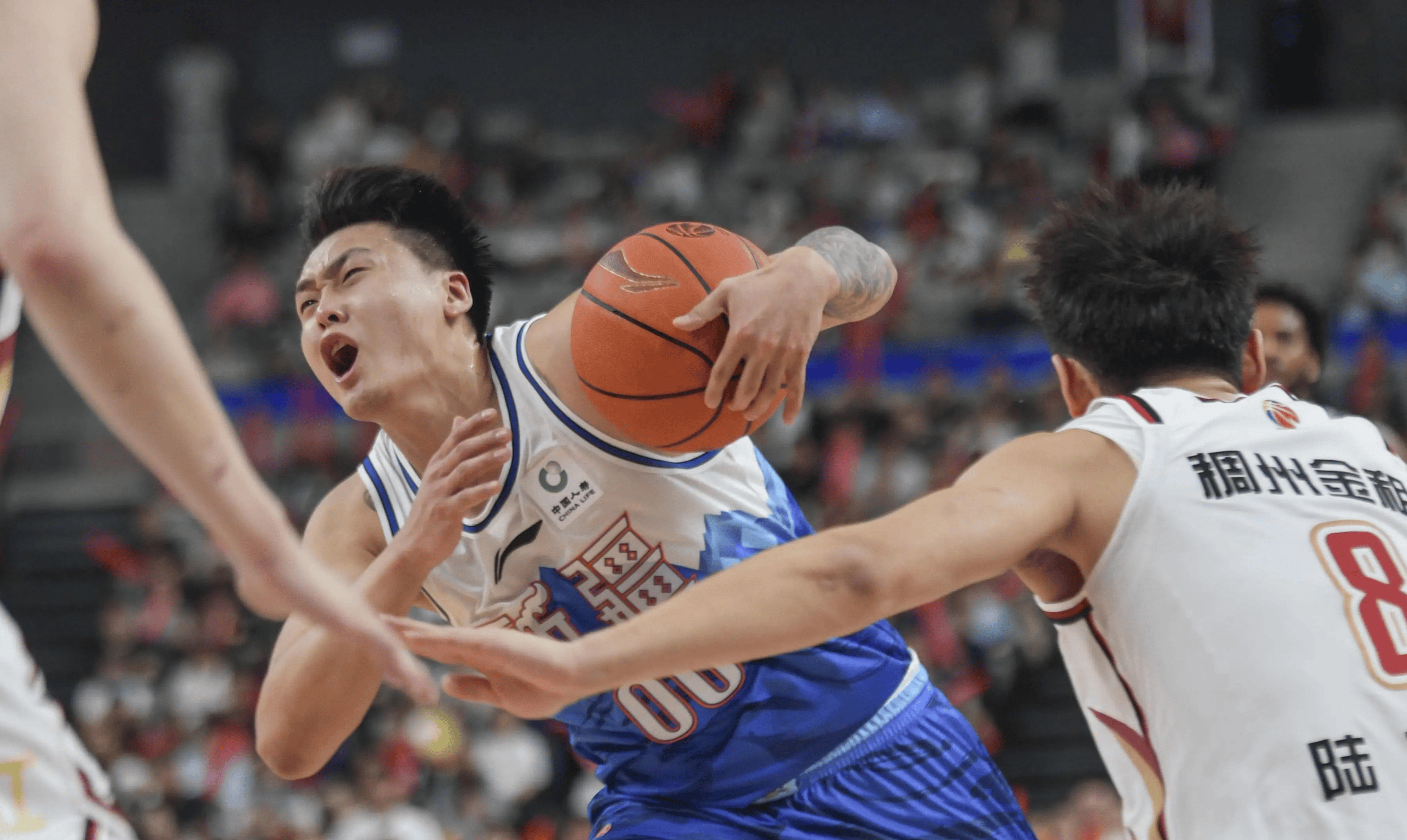 AIYOUXI-关于CBA常规赛清晨再迎强敌；瓦伦西亚绝杀压哨；主帅态度——震撼外界；年轻球员得到机会的信息-AIYOUXI